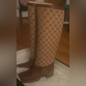 Gucci Lola gg removable gaiter bee boots